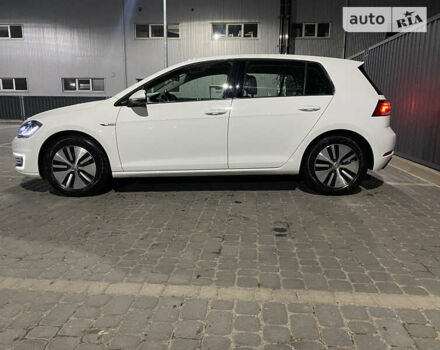 Фольксваген e-Golf, объемом двигателя 0 л и пробегом 49 тыс. км за 14800 $, фото 1 на Automoto.ua