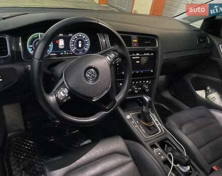 Фольксваген e-Golf, объемом двигателя 0 л и пробегом 123 тыс. км за 15600 $, фото 8 на Automoto.ua