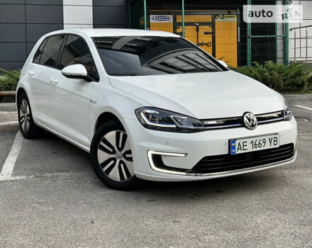 Фольксваген e-Golf, об'ємом двигуна 0 л та пробігом 69 тис. км за 15999 $, фото 3 на Automoto.ua