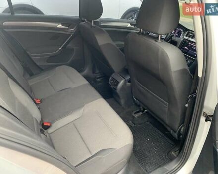 Фольксваген e-Golf, объемом двигателя 0 л и пробегом 66 тыс. км за 14200 $, фото 13 на Automoto.ua