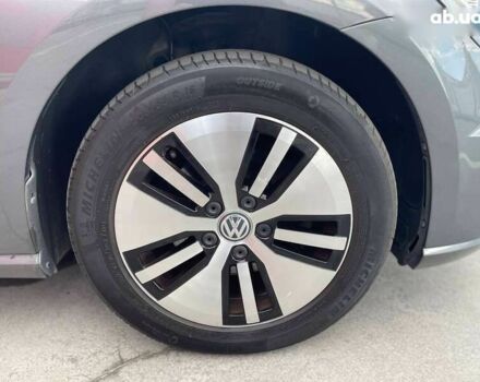 Фольксваген e-Golf, объемом двигателя 0 л и пробегом 108 тыс. км за 14199 $, фото 13 на Automoto.ua
