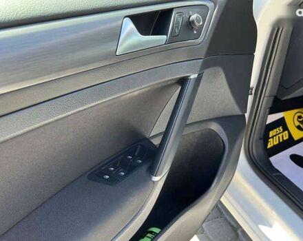 Фольксваген e-Golf, объемом двигателя 0 л и пробегом 56 тыс. км за 14999 $, фото 9 на Automoto.ua