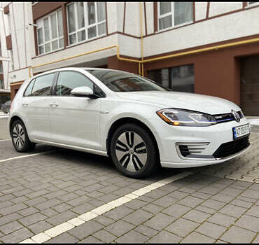 Фольксваген e-Golf, объемом двигателя 0 л и пробегом 31 тыс. км за 15650 $, фото 5 на Automoto.ua