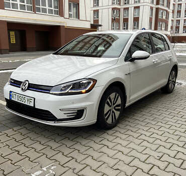 Фольксваген e-Golf, объемом двигателя 0 л и пробегом 31 тыс. км за 15650 $, фото 2 на Automoto.ua