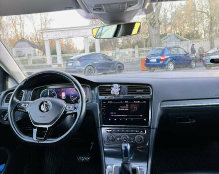 Фольксваген e-Golf, объемом двигателя 0 л и пробегом 80 тыс. км за 14000 $, фото 10 на Automoto.ua