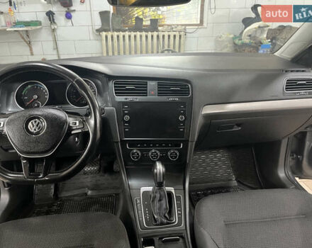 Фольксваген e-Golf, объемом двигателя 0 л и пробегом 152 тыс. км за 13300 $, фото 16 на Automoto.ua