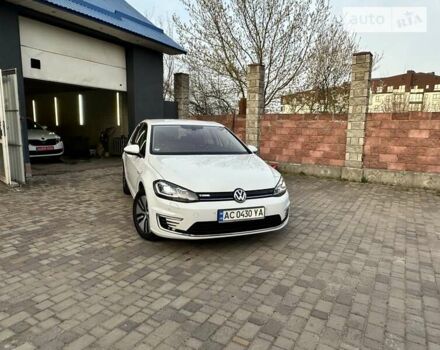 Фольксваген e-Golf, объемом двигателя 0 л и пробегом 36 тыс. км за 15800 $, фото 2 на Automoto.ua