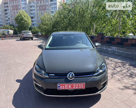 Фольксваген e-Golf, об'ємом двигуна 0 л та пробігом 32 тис. км за 15250 $, фото 6 на Automoto.ua