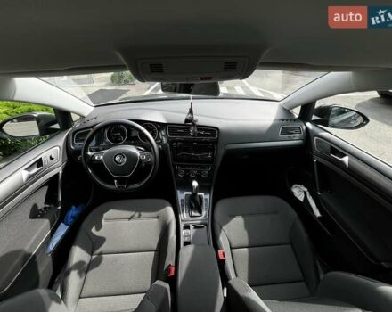 Фольксваген e-Golf, объемом двигателя 0 л и пробегом 55 тыс. км за 14000 $, фото 29 на Automoto.ua