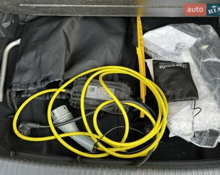 Фольксваген e-Golf, объемом двигателя 0 л и пробегом 55 тыс. км за 14000 $, фото 23 на Automoto.ua