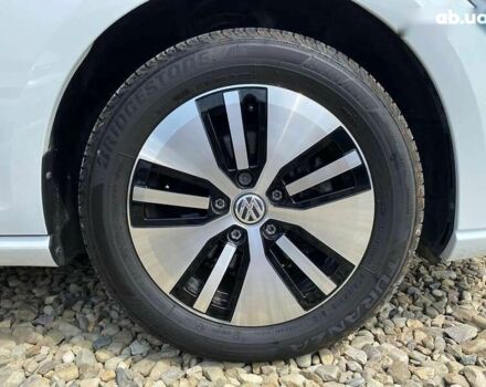 Фольксваген e-Golf, объемом двигателя 0 л и пробегом 43 тыс. км за 14400 $, фото 16 на Automoto.ua