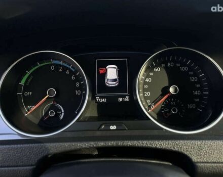 Фольксваген e-Golf, объемом двигателя 0 л и пробегом 77 тыс. км за 14200 $, фото 23 на Automoto.ua