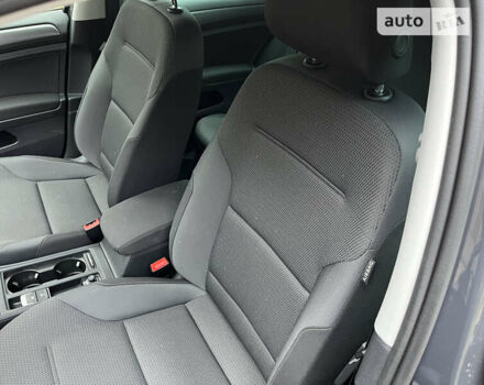 Фольксваген e-Golf, объемом двигателя 0 л и пробегом 26 тыс. км за 14800 $, фото 8 на Automoto.ua