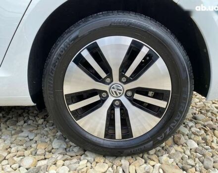 Фольксваген e-Golf, объемом двигателя 0 л и пробегом 41 тыс. км за 14400 $, фото 12 на Automoto.ua