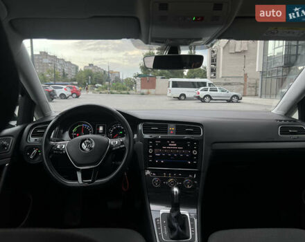 Фольксваген e-Golf, об'ємом двигуна 0 л та пробігом 38 тис. км за 14300 $, фото 27 на Automoto.ua