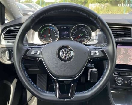 Фольксваген e-Golf, объемом двигателя 0 л и пробегом 43 тыс. км за 14400 $, фото 24 на Automoto.ua