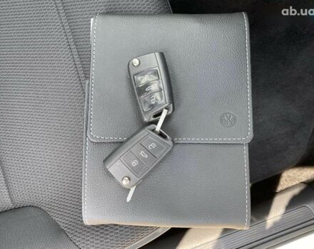 Фольксваген e-Golf, объемом двигателя 0 л и пробегом 41 тыс. км за 14400 $, фото 28 на Automoto.ua