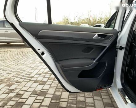 Фольксваген e-Golf, объемом двигателя 0 л и пробегом 73 тыс. км за 13955 $, фото 25 на Automoto.ua