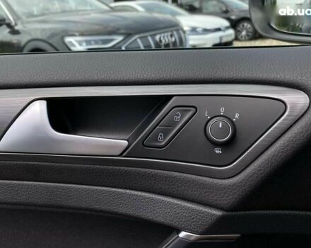 Фольксваген e-Golf, объемом двигателя 0 л и пробегом 43 тыс. км за 14400 $, фото 21 на Automoto.ua