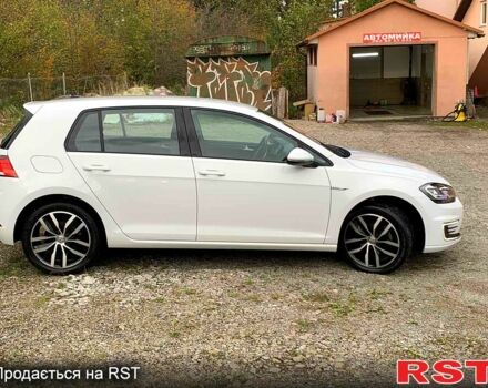 Фольксваген e-Golf, объемом двигателя 0 л и пробегом 36 тыс. км за 18500 $, фото 10 на Automoto.ua