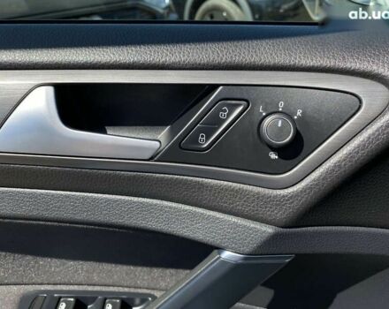 Фольксваген e-Golf, объемом двигателя 0 л и пробегом 22 тыс. км за 14400 $, фото 19 на Automoto.ua