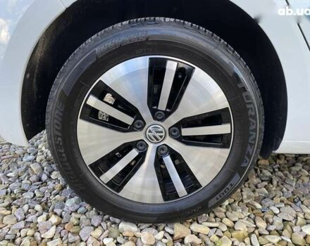 Фольксваген e-Golf, объемом двигателя 0 л и пробегом 68 тыс. км за 14000 $, фото 17 на Automoto.ua