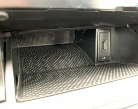 Фольксваген e-Golf, объемом двигателя 0 л и пробегом 32 тыс. км за 14400 $, фото 26 на Automoto.ua