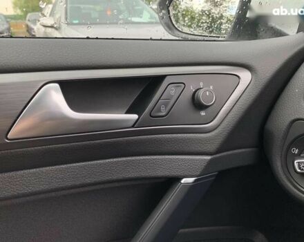 Фольксваген e-Golf, объемом двигателя 0 л и пробегом 32 тыс. км за 14400 $, фото 15 на Automoto.ua