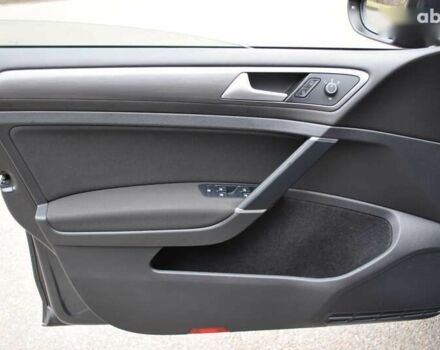 Фольксваген e-Golf, объемом двигателя 0 л и пробегом 42 тыс. км за 15800 $, фото 26 на Automoto.ua