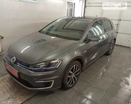 Фольксваген e-Golf, объемом двигателя 0 л и пробегом 96 тыс. км за 16200 $, фото 72 на Automoto.ua