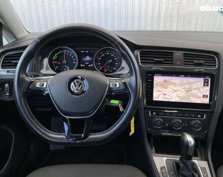 Фольксваген e-Golf, объемом двигателя 0 л и пробегом 68 тыс. км за 14000 $, фото 25 на Automoto.ua