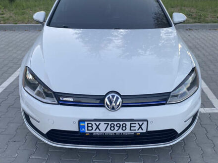 Фольксваген e-Golf, объемом двигателя 0 л и пробегом 131 тыс. км за 10800 $, фото 1 на Automoto.ua