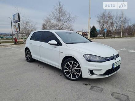 Фольксваген e-Golf, об'ємом двигуна 0 л та пробігом 106 тис. км за 12300 $, фото 1 на Automoto.ua