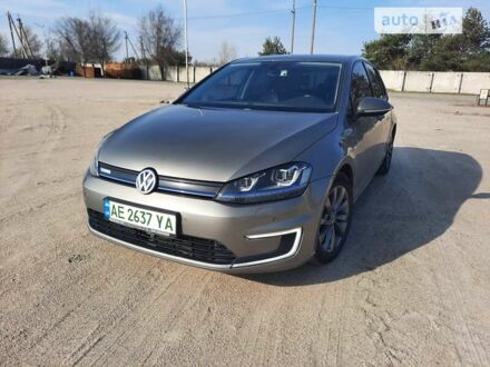 Фольксваген e-Golf, объемом двигателя 0 л и пробегом 120 тыс. км за 12700 $, фото 1 на Automoto.ua