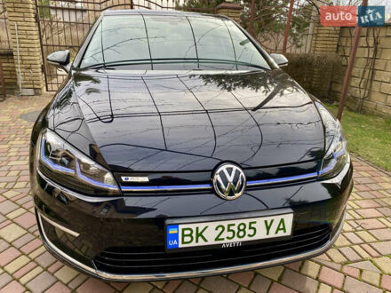 Фольксваген e-Golf, объемом двигателя 0 л и пробегом 49 тыс. км за 14500 $, фото 1 на Automoto.ua