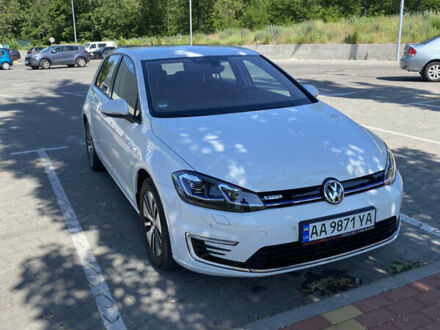 Фольксваген e-Golf, объемом двигателя 0 л и пробегом 44 тыс. км за 19000 $, фото 1 на Automoto.ua