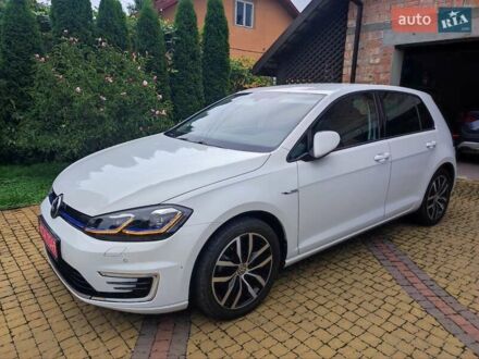 Фольксваген e-Golf 2019 у Стрые на Automoto.ua Фольксваген e-Golf, об'ємом двигуна 0 л та пробігом 76 тис. км за 13500 $, фото 1 на Automoto.ua