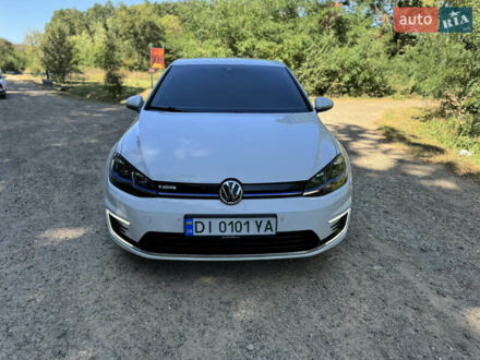 Фольксваген e-Golf 2019 у Чернівцях на Automoto.ua Фольксваген e-Golf, об'ємом двигуна 0 л та пробігом 133 тис. км за 11900 $, фото 1 на Automoto.ua
