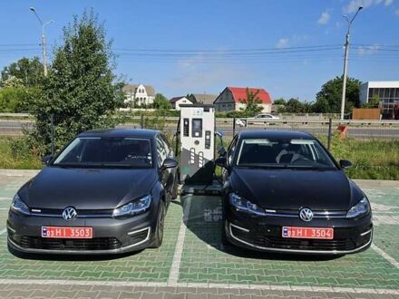 Фольксваген e-Golf 2019 в Кривом Роге на Automoto.ua Фольксваген e-Golf, объемом двигателя 0 л и пробегом 55 тыс. км за 14299 $, фото 1 на Automoto.ua