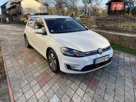 Фольксваген e-Golf, объемом двигателя 0 л и пробегом 53 тыс. км за 15500 $, фото 1 на Automoto.ua