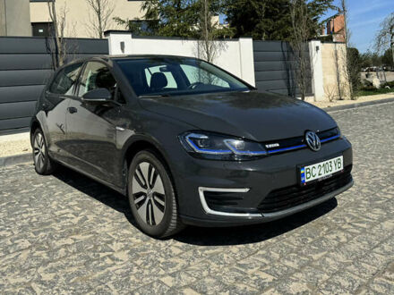 Фольксваген e-Golf, объемом двигателя 0 л и пробегом 57 тыс. км за 16400 $, фото 1 на Automoto.ua