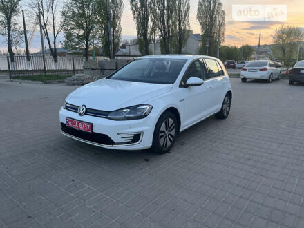 Фольксваген e-Golf, объемом двигателя 0 л и пробегом 45 тыс. км за 15500 $, фото 1 на Automoto.ua