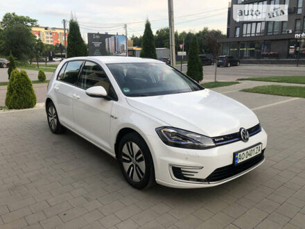 Фольксваген e-Golf, объемом двигателя 0 л и пробегом 50 тыс. км за 17950 $, фото 1 на Automoto.ua