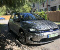 Серый Фольксваген e-Golf, объемом двигателя 0 л и пробегом 82 тыс. км за 9300 $, фото 2 на Automoto.ua
