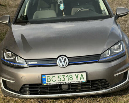 Серый Фольксваген e-Golf, объемом двигателя 0 л и пробегом 104 тыс. км за 9500 $, фото 2 на Automoto.ua
