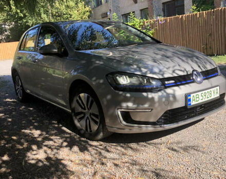 Серый Фольксваген e-Golf, объемом двигателя 0 л и пробегом 82 тыс. км за 9300 $, фото 17 на Automoto.ua