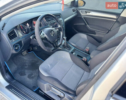 Сірий Фольксваген e-Golf, об'ємом двигуна 0 л та пробігом 161 тис. км за 8950 $, фото 49 на Automoto.ua