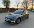 Серый Фольксваген e-Golf, объемом двигателя 0 л и пробегом 115 тыс. км за 10000 $, фото 1 на Automoto.ua