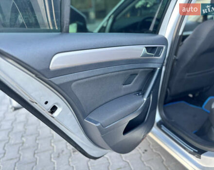 Сірий Фольксваген e-Golf, об'ємом двигуна 0 л та пробігом 161 тис. км за 8950 $, фото 54 на Automoto.ua