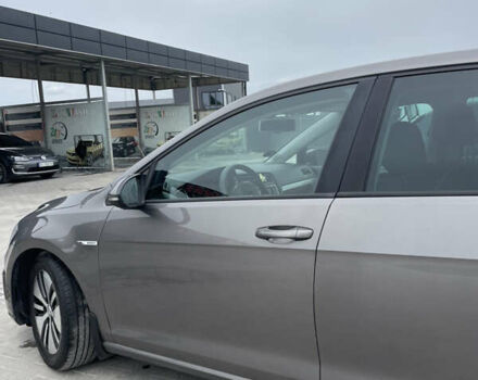 Серый Фольксваген e-Golf, объемом двигателя 0 л и пробегом 195 тыс. км за 7499 $, фото 14 на Automoto.ua